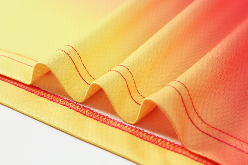 V-Neck Football Grid T-shirt Pink-05