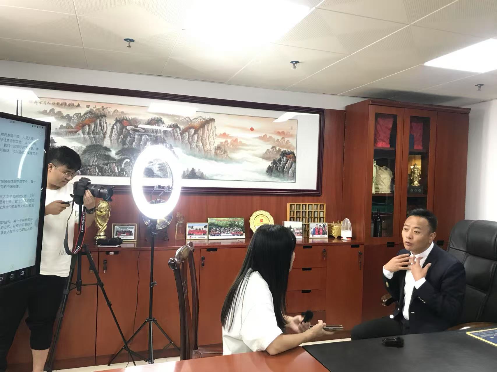 嘉绘美-人才发展图片-01